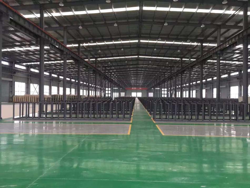 鋼結(jié)構(gòu)倉(cāng)庫(kù)